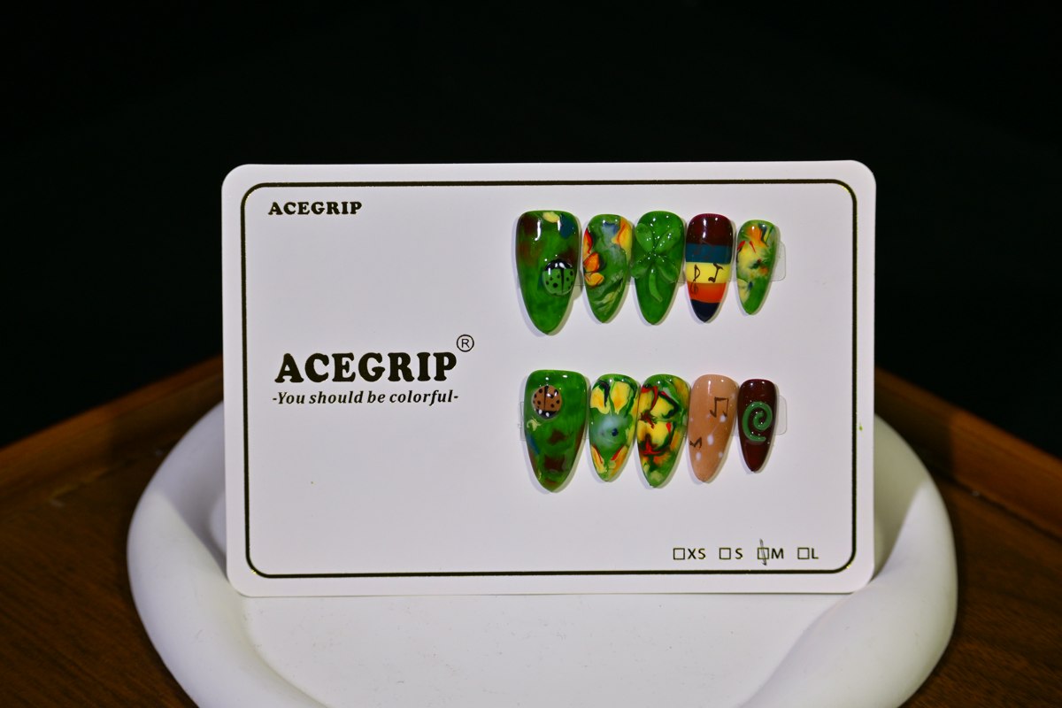 ACEGRIP Jade Ladybug, style AN8015, original product photograph