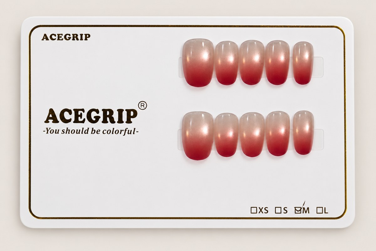 ACEGRIP Blush Gradient, style BF4017, complete 10-nail set on its presentation card