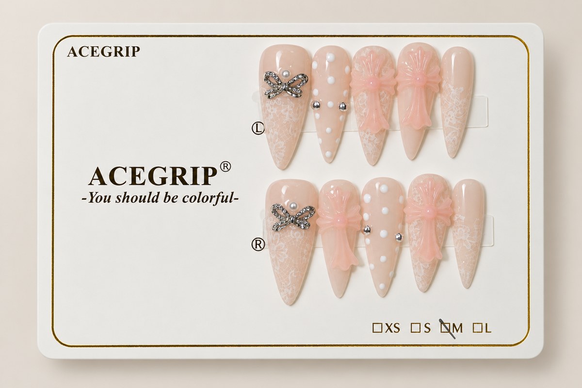 ACEGRIP Blush Bow Dots, style BF4058, complete 10-nail set on its presentation card