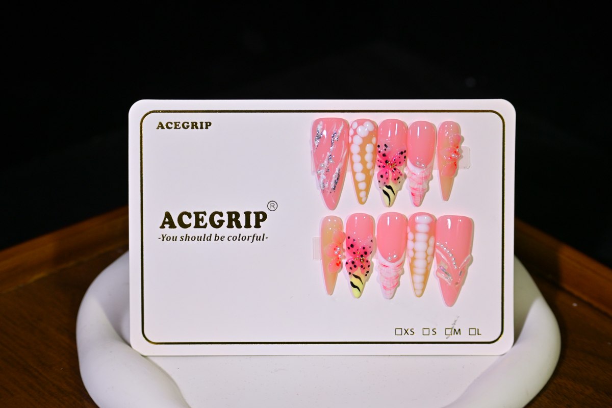 ACEGRIP Blush Blossom Sculpture, style HM5005, original product photograph