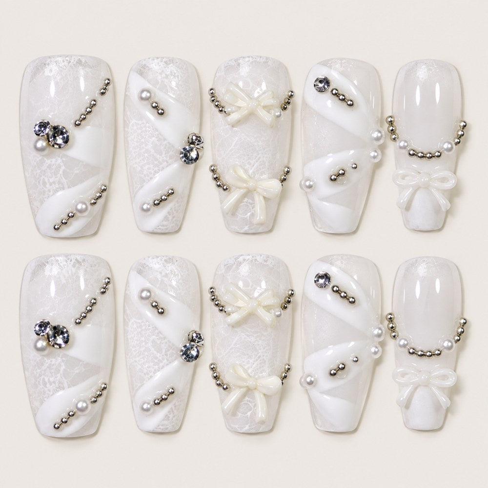 Ivory Bow Petals - White Bow & Floral Press-On Nails
