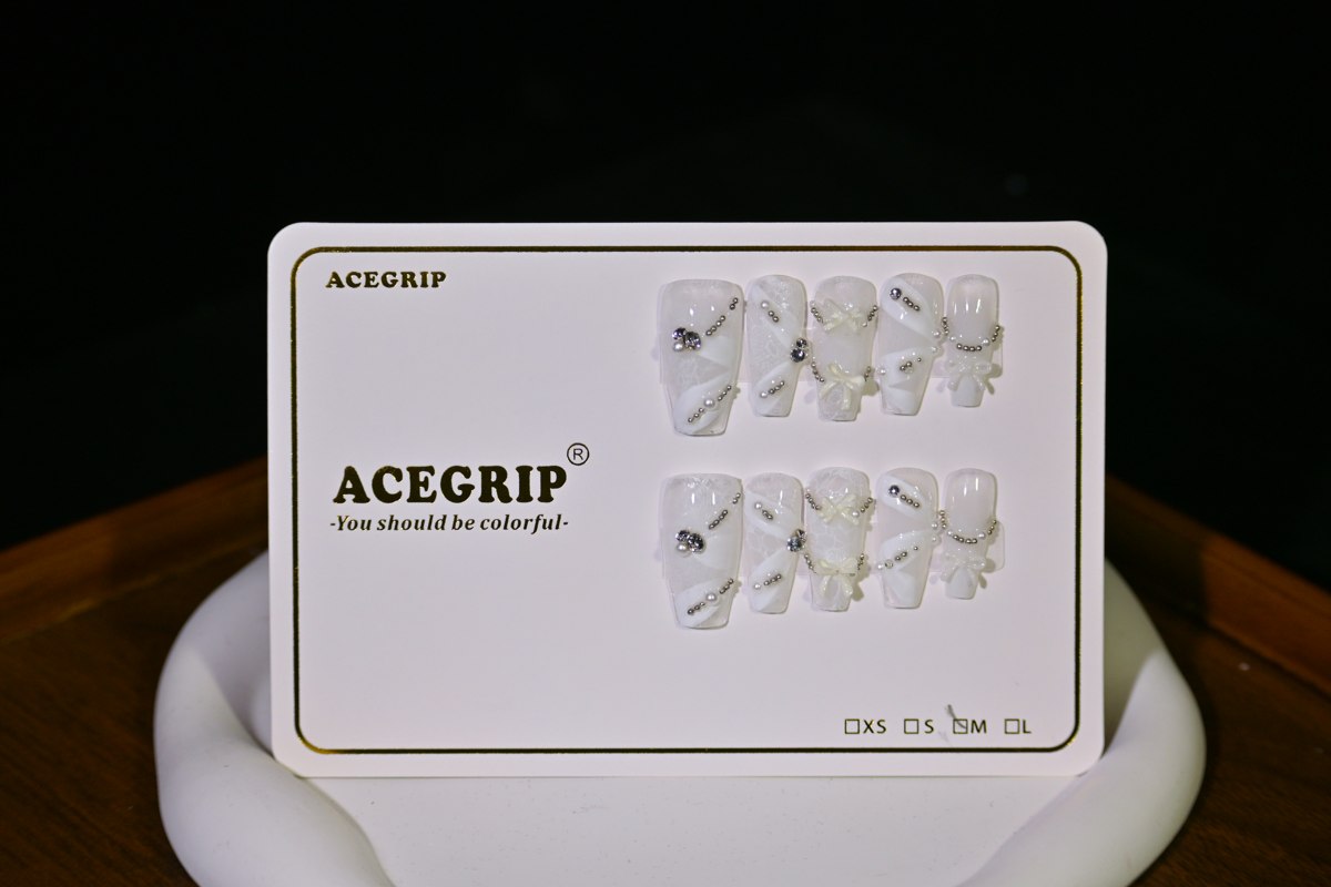 ACEGRIP Ivory Bow Petals, style HM5015, original product photograph