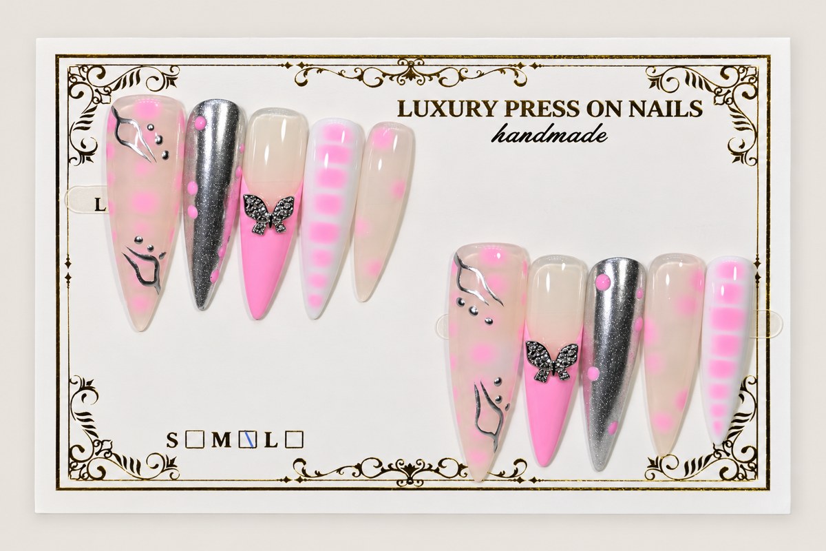 ACEGRIP Blush Butterfly Stripes, style XH3038, complete 10-nail set on its presentation card