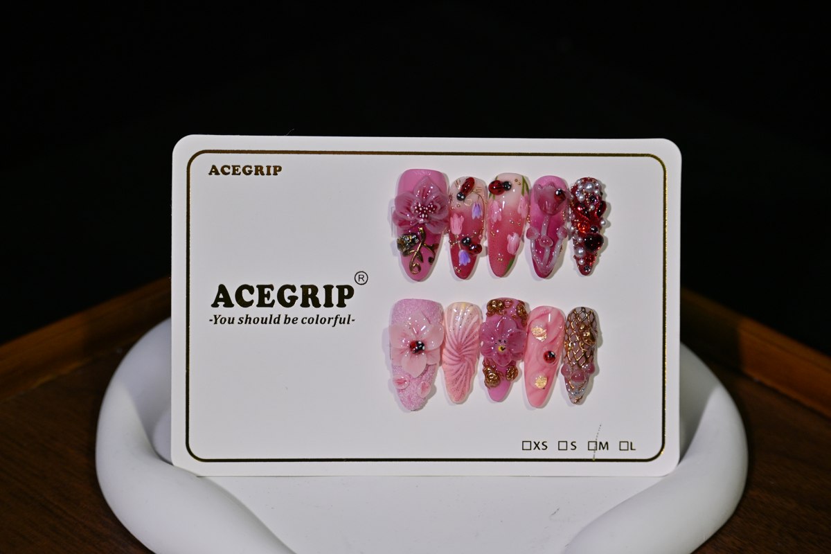 ACEGRIP Rose Bloom Ladybug, style XQ2005, original product photograph