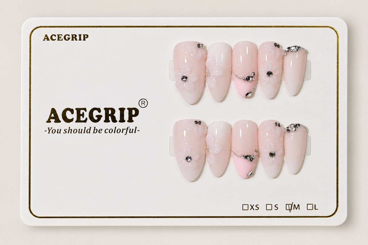 ACEGRIP Rose Blossom Linework, style XQ2015, complete 10-nail set on its presentation card