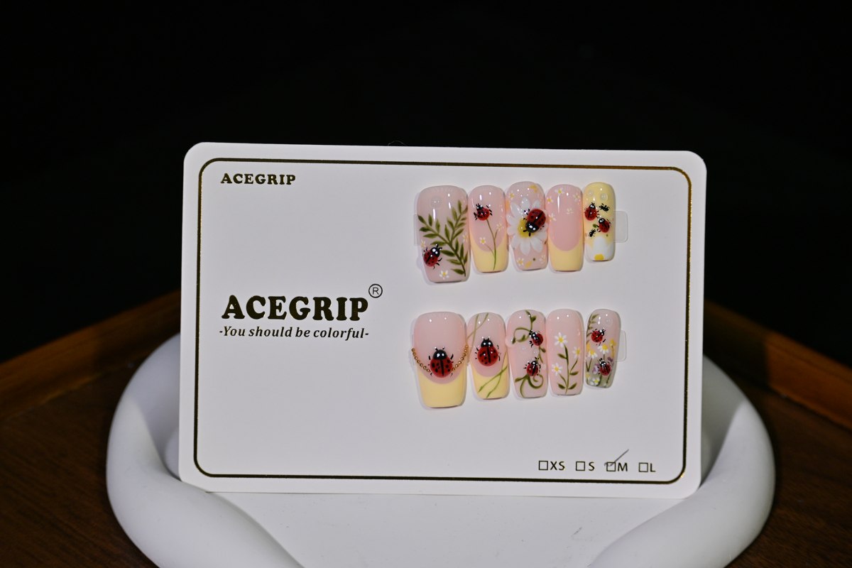 ACEGRIP Rose Ladybug, style XQ2017, original product photograph