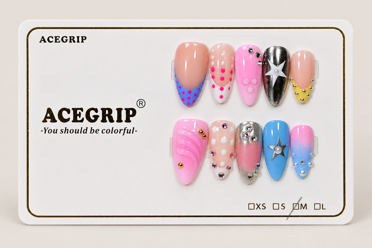 ACEGRIP Blush Polka Starlight, style XQ2040, complete 10-nail set on its presentation card